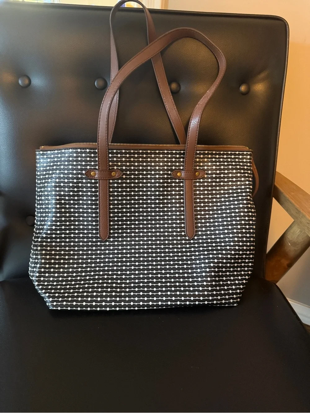 Fossil stylish tote